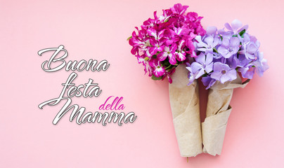 Happy Mother day text in italian - Love Greeting Card, bouquet of flowers