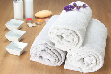 Obraz na płótnie Canvas toallas limpias para hoteles, gimnasios, spa.