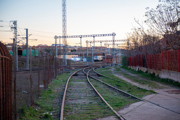 Obraz premium ESTACION DE TREN FERROCARRIL VIAS DE TREN