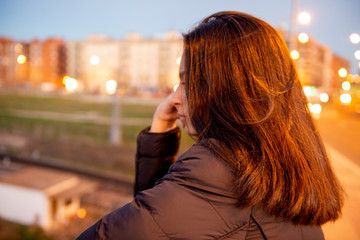 NI&Ntilde;A PUESTA DE SOL 
