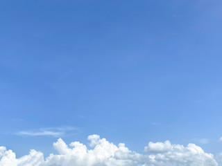 Fototapeta premium Nature view clear blue sky with white cloudy as background or wallpaper with copy space