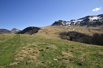 Montagnes Cantal Auvergne