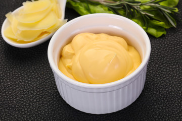 Cheese sauce in the bowl