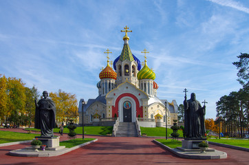 Fototapeta na wymiar MOSCOW, RUSSIA - October, 2019: Church of the Holy Prince Igor of Chernigov located in the suburban village of Peredelkino
