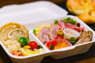 オードブル　テイクアウト　料理　弁当　デリバリー　イタリアン　イタ飯　グルメ　ディナー　お取寄せ