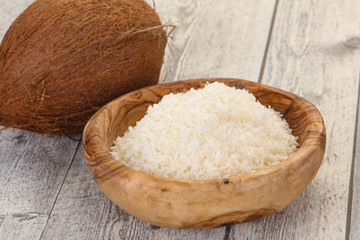 Coconut shredded chip with nut