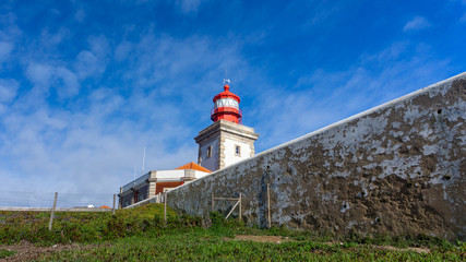 Fototapeta na wymiar white and red lighthouse