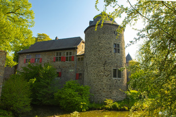 Wasserburg Haus zum Haus Ratingen