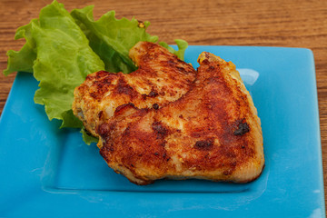 Roasted chicken wings with spices