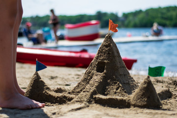 pyramide de sable à la plage de lac-Beauport