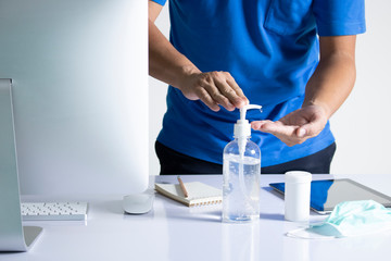 hand sanitizer alcohol gel wash anti virus bacteria dirty skin care