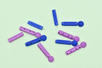 New   and used Pin to Pen, Sterile Blood Lancets ,Needles Glucometer Lancets 
