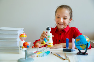 Close up Girl After Painting Wood Model Astronaut © Gutu
