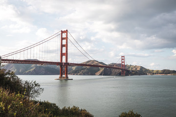 Fototapeta na wymiar Golden Gater Bridge