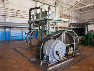 Ultrahigh pressure nitrogen compressor