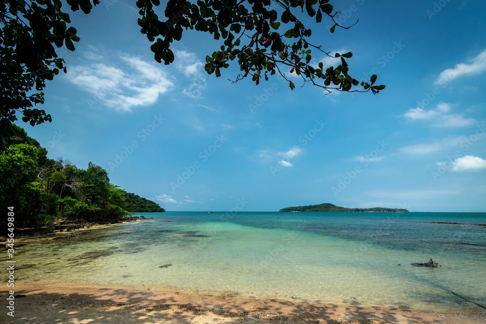 Wall mural treehouse bay in koh ta kiev paradise island in cambodia