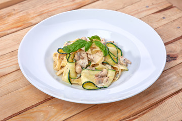 pasta with zucchini and mushrooms