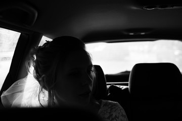 Fototapeta na wymiar woman in car