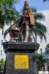 Statue of king philippe two in manila on the spain square
