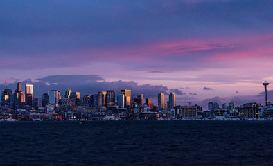 seattle skyline at sunset
