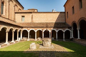 Obraz premium Cloister of the medieval abbey in the historic centre of Ferrara, Italy