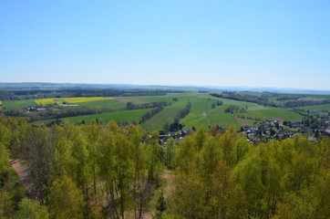 Fototapeta na wymiar Frühlingslandschaft - Panorma - Mittelgebirgsvorland - Erzgebirge