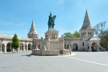 Fototapeta na wymiar Statue of St. Stephen King in Budapest
