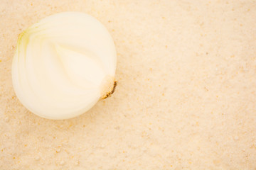 Fresh and natural ground white onion or onion powder.