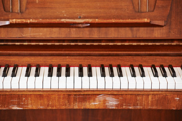 Fototapeta na wymiar Old Piano keys 