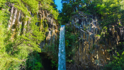 cascada en el sur de chile