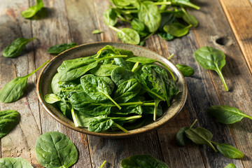Raw Organic Fresh Baby Spinach