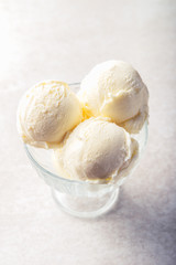 Vanilla Ice Cream Scoops, easy dessert at home