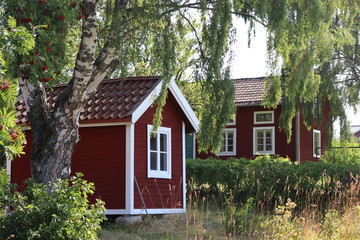 red swedish cottage