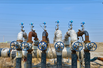 Tube and valve, oil pump