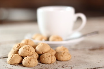 Amaretti biscuits