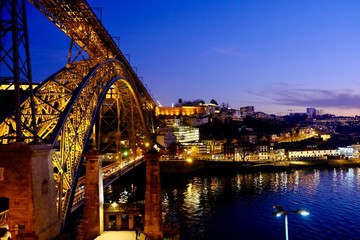 ドン・ルイス一世橋　夜景 © dunhill