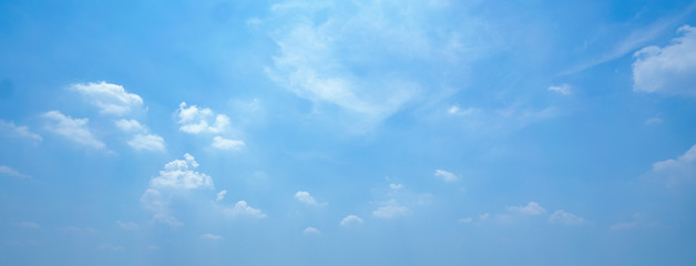 Fototapeta premium simple beautiful blue sky for graphic use.