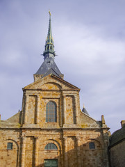 Fototapeta na wymiar フランスのモンサンミッシェル修道院の景色