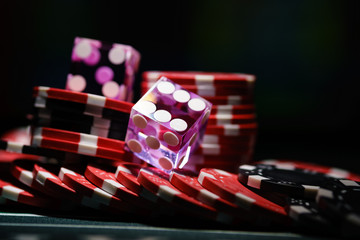 Fototapeta na wymiar Casino purple dice