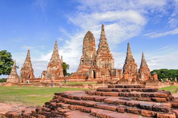 Fototapeta premium Ancient pagoda architecture Wat Chaiwatthanaram in ayutthaya ,Thailand 