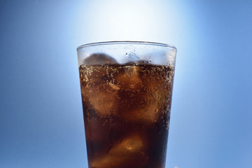 冷たいコーラ