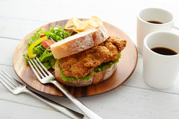 フライドチキンサンド