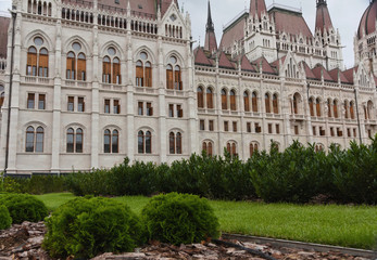 Obraz premium Parliament building - courtyard - III - Budapest