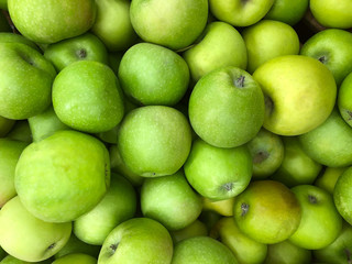 photo lots of apples on the counter supermarket