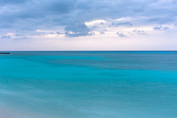 日本最南端、沖縄県波照間島・3月のニシ浜