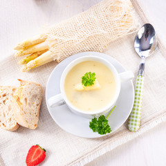 Delicious white asparagus cream soup