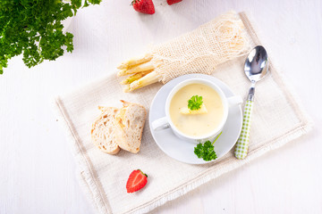 Delicious white asparagus cream soup