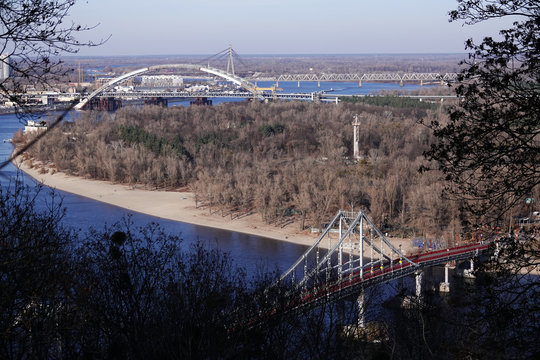 Podolsky bridge in the city of Kiev