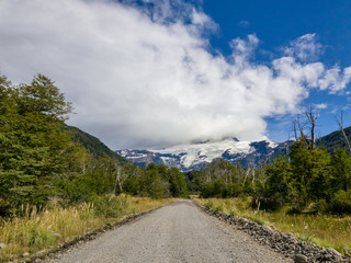 Fototapeta premium start of the trekking to cerro tronador