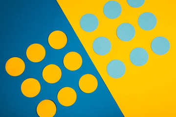 Symetryczne kropki błękitne i żółte - obrazy, fototapety, plakaty